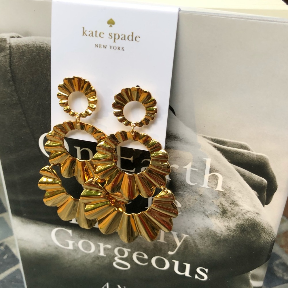 Kate Spade ♠️ Triple Drop earrings, gold. NWOT.